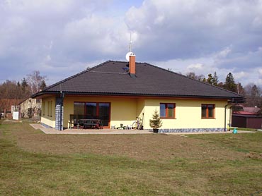 Stavba bungalovu