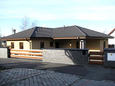 Stavba bungalovu