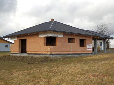 Stavba bungalovu
