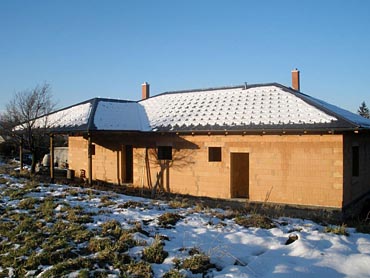 Stavba bungalovu