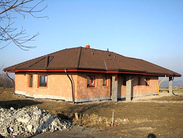 Stavba bungalovu