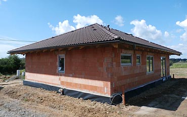 Stavba bungalovu